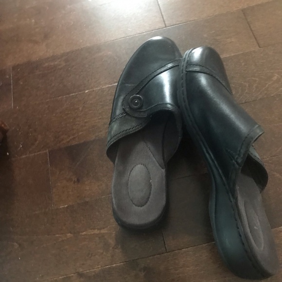 Sabots Clark’s très confortables noires en bonne condition - Picture 3 of 4